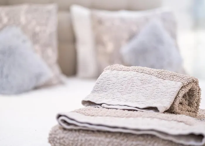 דירה Luxurious Seaview With Pool 5min