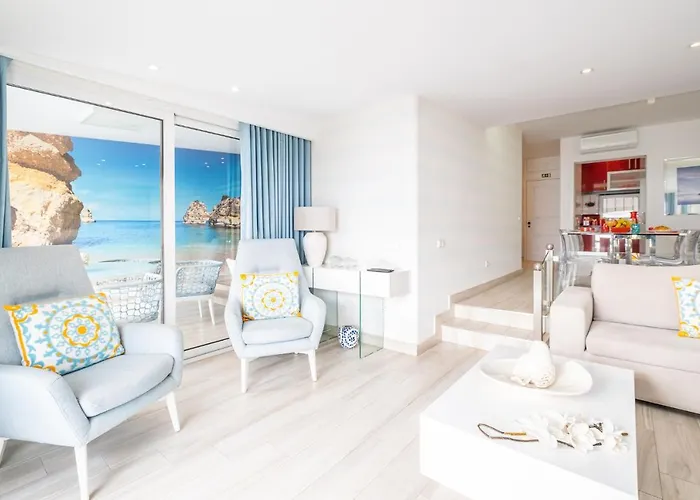 Luxurious Seaview With Pool 5min דירה אלבופיירה