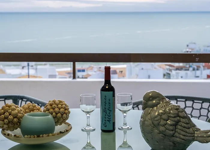 Luxurious Seaview With Pool 5min דירה אלבופיירה