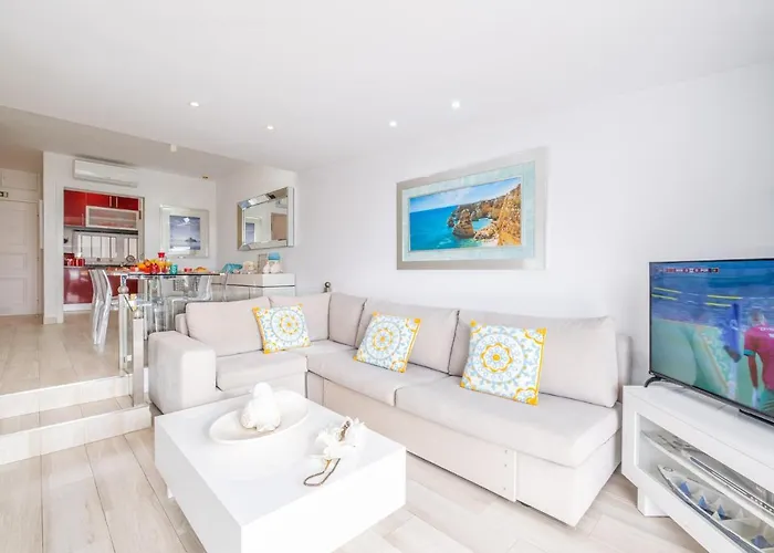 Luxurious Seaview With Pool 5min