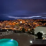Luxurious Seaview With Pool 5min アルブフェイラ