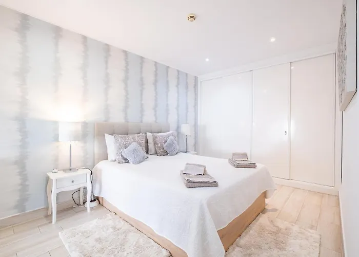 Luxurious Seaview With Pool 5min *